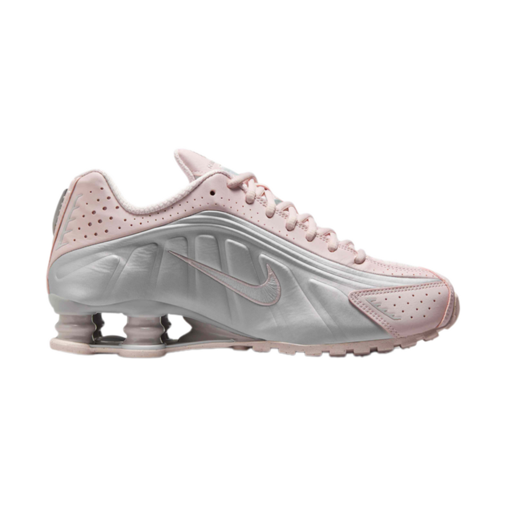 Nike Shox R4 – Barely Rose / Metallic Platinum